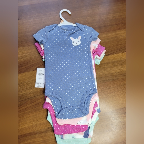 Carters baby 5pc onesies - Picture 3 of 4